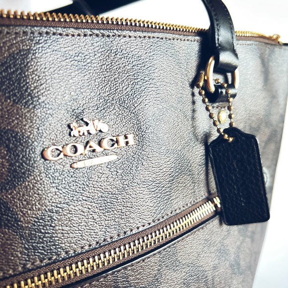 Coach Gallery Tote Signature Brown Black with over the Shoulder Straps - Picture 6 of 8